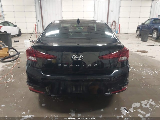 5NPD84LFXLH589566 Hyundai ELANTRA SEL