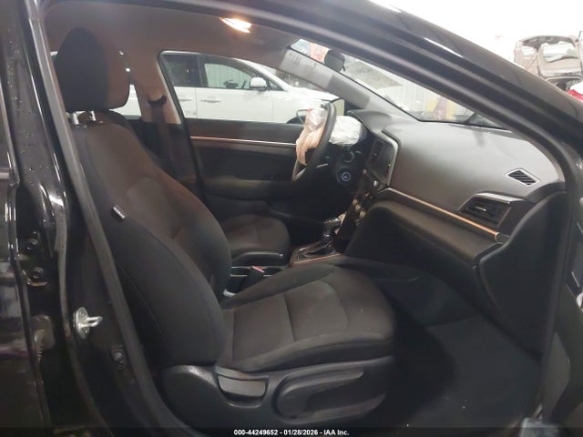 5NPD84LFXLH589566 Hyundai ELANTRA SEL