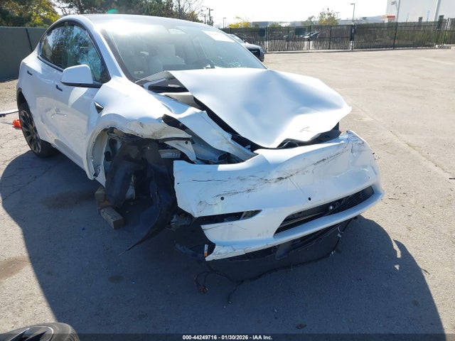 5YJYGDEE8MF283622 Tesla Model Y Long Range Dual Motor All-wheel Drive