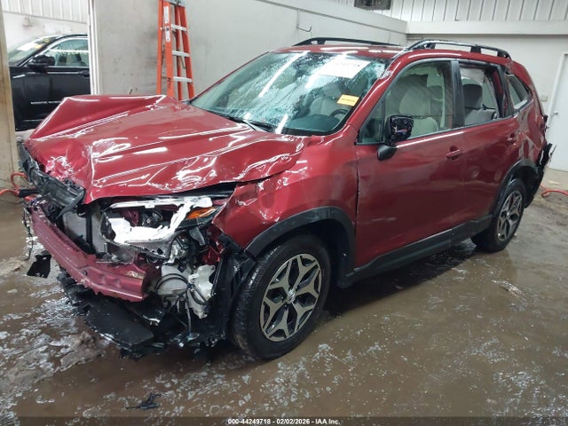 2022 SUBARU FORESTER JF2SKAEC5NH404031 Photo 1