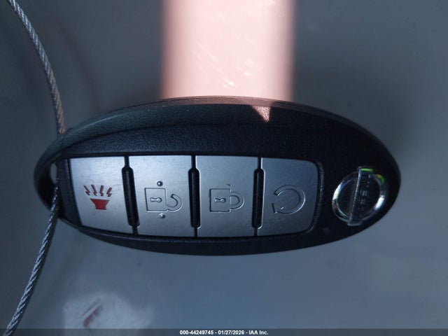 3N1CP5CU7JL526170 Nissan KICKS SR