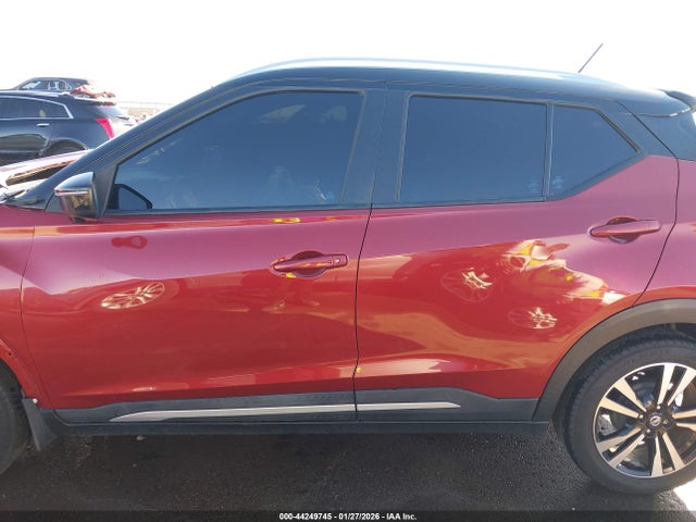 3N1CP5CU7JL526170 Nissan KICKS SR