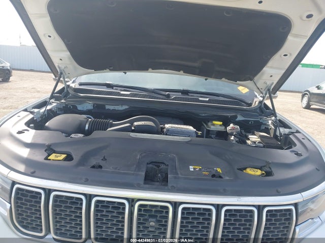 2022 JEEP WAGONEER 1C4SJUDT6NS207098 Photo 9