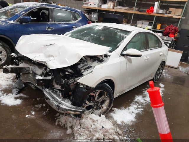 44249917 :رقم المزاد ، 3KPF24AD3LE145168 vin ، 2020 Kia Forte Lxs مزاد بيع