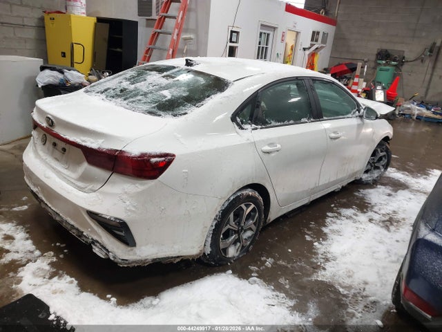44249917 :رقم المزاد ، 3KPF24AD3LE145168 vin ، 2020 Kia Forte Lxs مزاد بيع