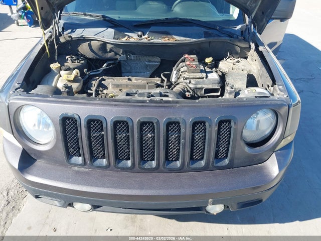 1C4NJPBA2FD402363 Jeep Patriot Altitude Edition