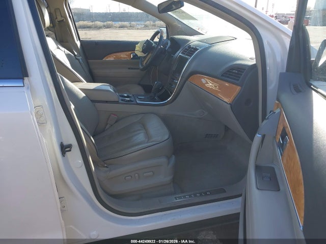 2LMDJ6JK5FBL33254 Lincoln MKX