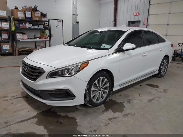 Hyundai Sonata Sport 2016 5NPE34AF6GH285002 Image 2