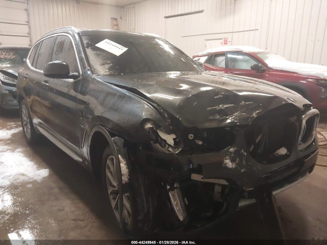 2019 BMW X3 5UXTR9C50KLR07958