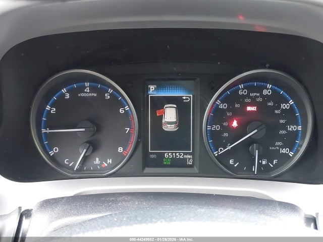 JTMBFREV9JJ728492 Toyota RAV4 LE