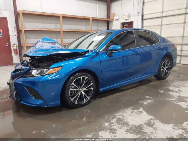 4T1B11HK8JU094099 Toyota CAMRY SE