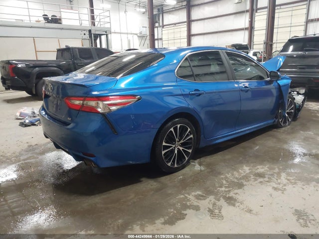 4T1B11HK8JU094099 Toyota CAMRY SE