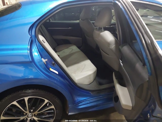 4T1B11HK8JU094099 Toyota CAMRY SE
