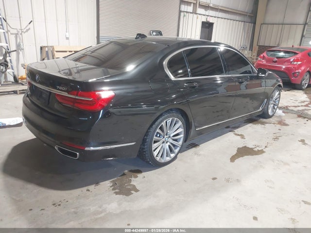 2016 BMW 750I WBA7F2C56GG415712 Photo 3