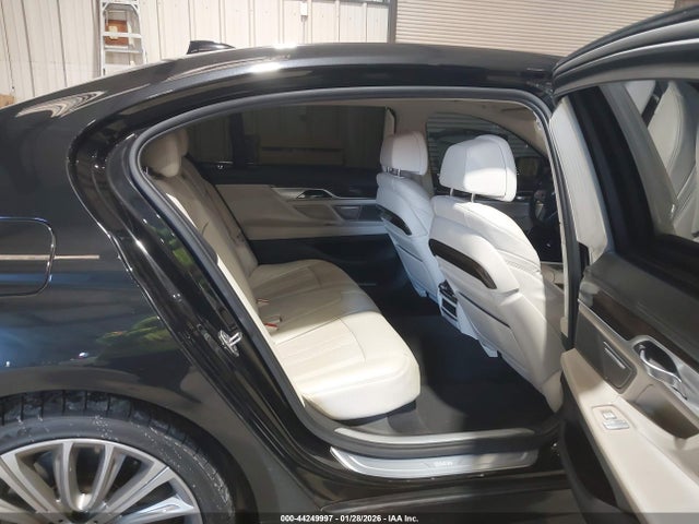 2016 BMW 750I WBA7F2C56GG415712 Photo 7