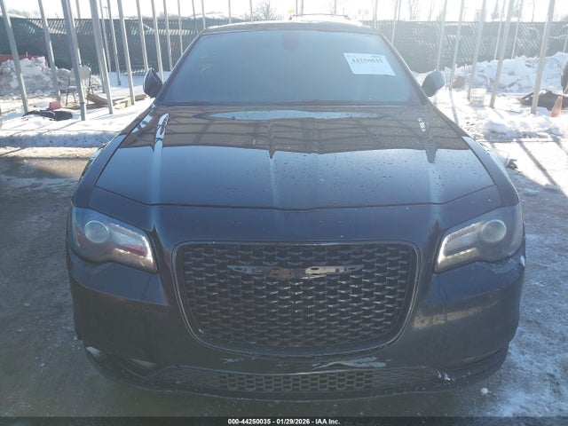 2019 Chrysler 300 300s მანქანა იყიდება აუქციონზე, vin: 2C3CCABGXKH516311, აუქციონის ნომერი: 44250035