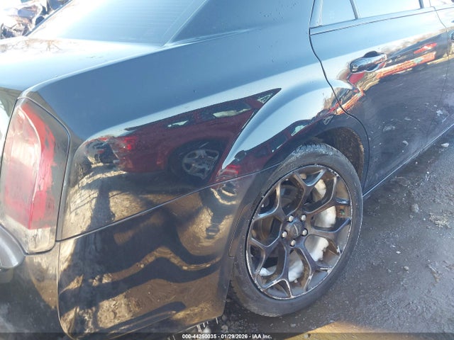 2019 Chrysler 300 300s მანქანა იყიდება აუქციონზე, vin: 2C3CCABGXKH516311, აუქციონის ნომერი: 44250035