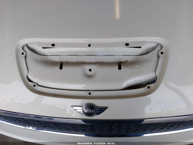 2011 MINI COOPER S WMWSV3C51BTY23571 Photo 5
