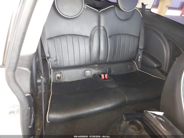 2011 MINI COOPER S WMWSV3C51BTY23571 Photo 7