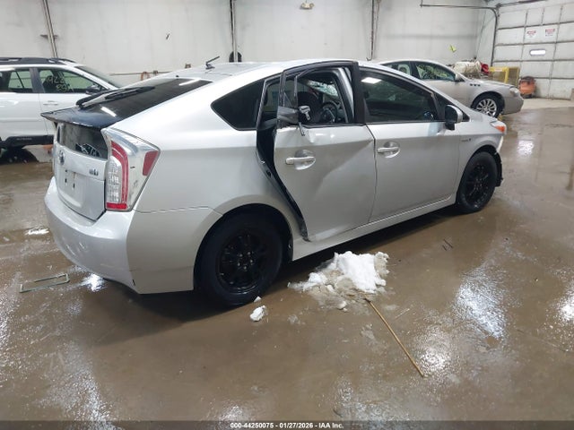 Auction sale of the 2014 Toyota Prius Two, vin: JTDKN3DU9E1740575, lot number: 44250075