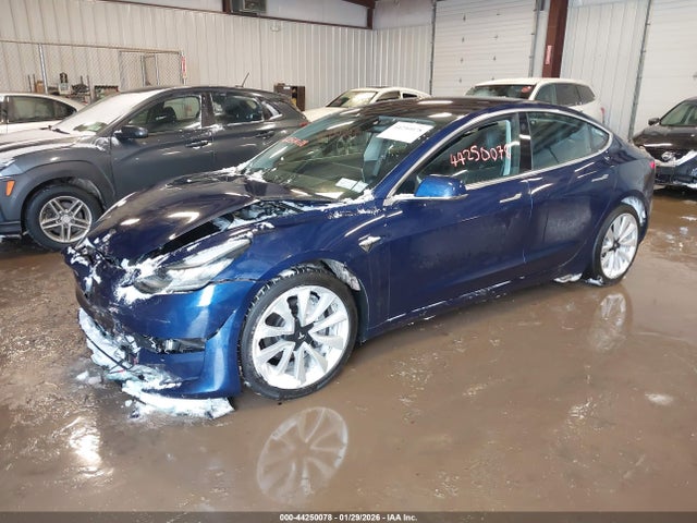Продаж на аукціоні авто 2018 Tesla Model 3 Long Range/performance, vin: 5YJ3E1EB3JF117427, номер лоту: 44250078