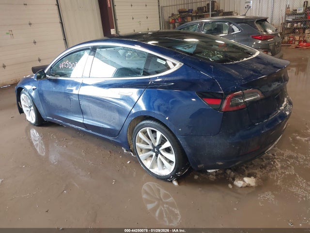 Продаж на аукціоні авто 2018 Tesla Model 3 Long Range/performance, vin: 5YJ3E1EB3JF117427, номер лоту: 44250078