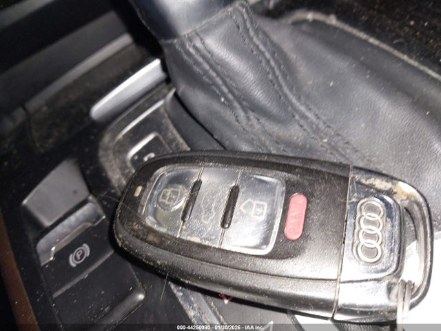 Продаж на аукціоні авто 2013 Audi A4 2.0t Premium, vin: WAUFFAFL8DN034001, номер лоту: 44250080