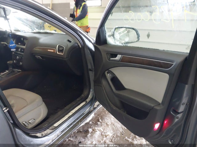Продаж на аукціоні авто 2013 Audi A4 2.0t Premium, vin: WAUFFAFL8DN034001, номер лоту: 44250080
