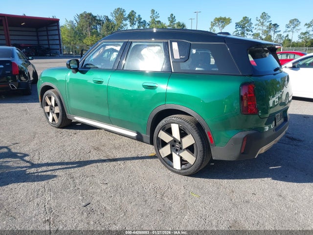 2025 MINI COUNTRYMAN WMZ23GA06S7R03626 Photo 2