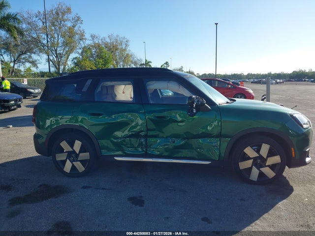 2025 MINI COUNTRYMAN WMZ23GA06S7R03626 Photo 5