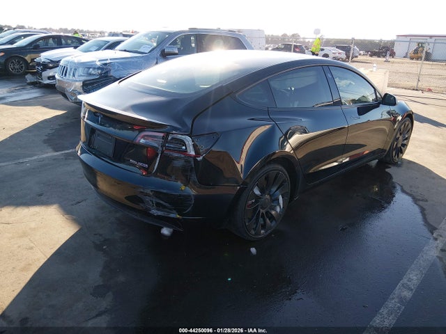 2023 TESLA MODEL 3 5YJ3E1EC1PF552576 Photo 3