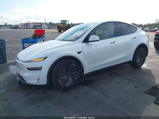 7SAYGDEE6TA413718 Tesla Model Y Long Range Launch Series/premium All-wheel Drive