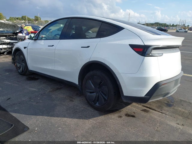7SAYGDEE6TA413718 Tesla Model Y Long Range Launch Series/premium All-wheel Drive