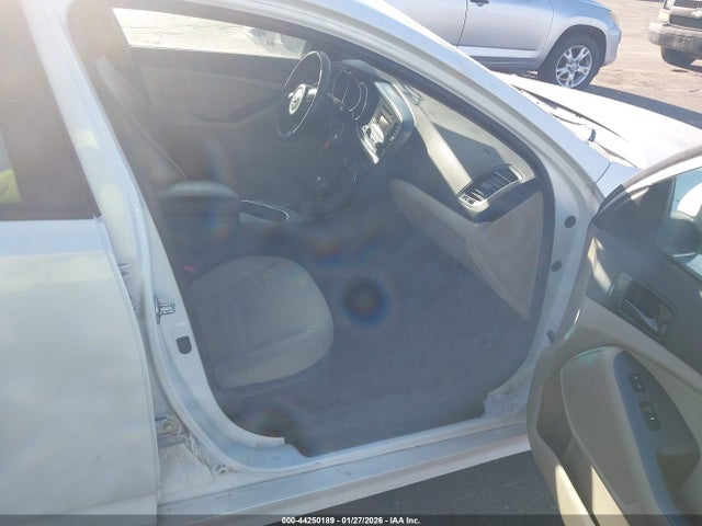 5XXGM4A7OEG293183 KIA Optima Lx