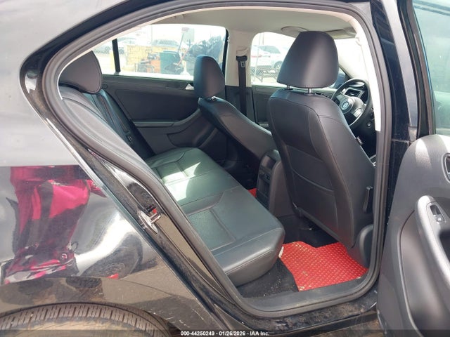 3VWD17AJ5EM219973 Volkswagen Jetta 1.8t Se