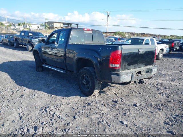 44250286 :رقم المزاد ، 1GT221CG5BZ138780 vin ، 2011 Gmc Sierra 2500hd Slt مزاد بيع