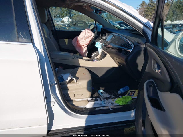 Buick Envision Essence 2018 LRBFX2SA0JD055385 Image 5