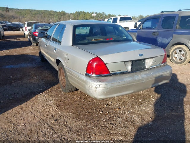2010 FORD CROWN VICTORIA 2FABP7BV8AX139887 Photo 2