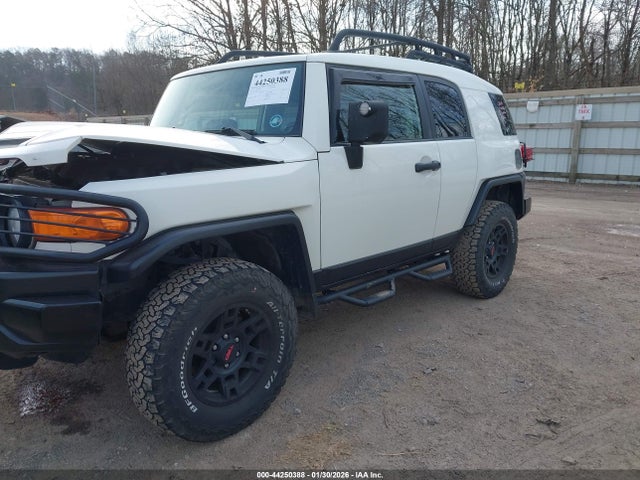 2012 TOYOTA FJ CRUISER JTEBU4BF2CK119310 Photo 1