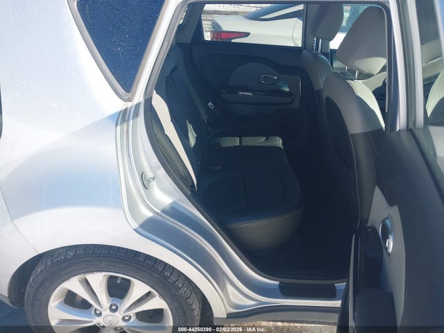 KNDJP3A56G7823982 KIA SOUL +