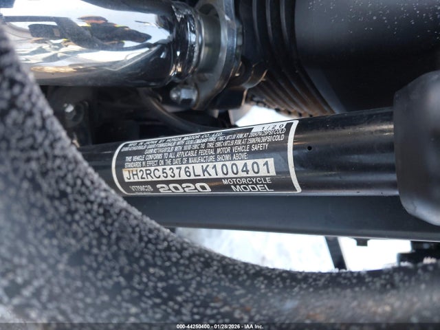 JH2RC5376LK100401 Honda Vt750 C2b