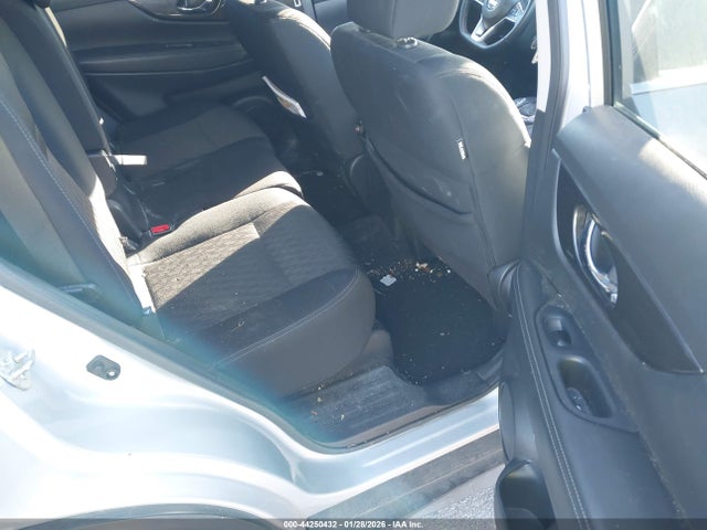 5N1AT2MT5LC774366 Nissan Rogue Sv Fwd