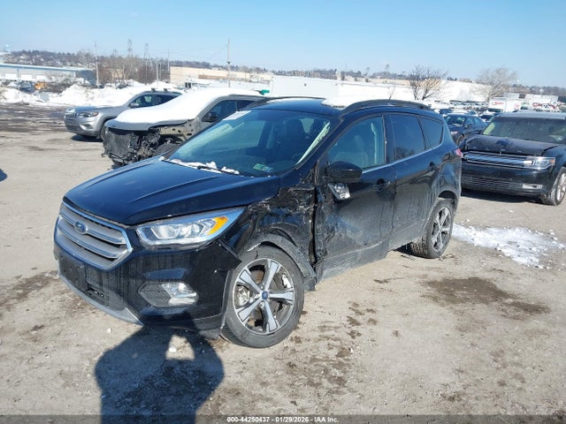 2018 FORD ESCAPE 1FMCU9HD1JUC26034 Photo 1
