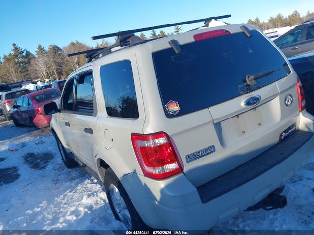 2008 FORD ESCAPE 1FMCU03128KB67722 Photo 2