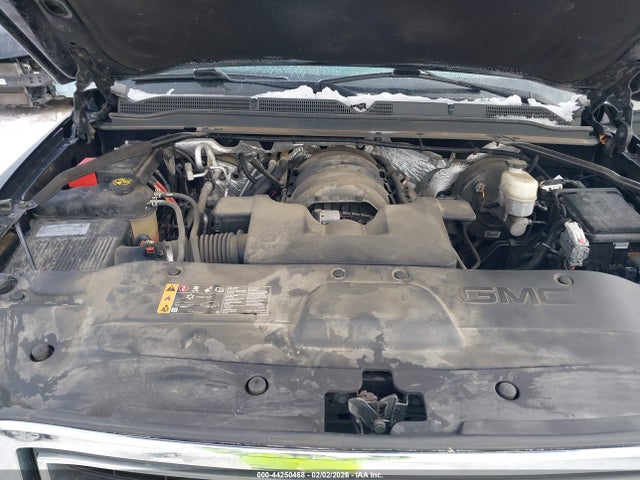 2018 GMC YUKON XL 1GKS2GKC6JR334697 Photo 9