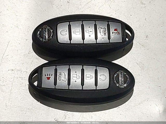 5N1AT2MV5HC826667 Nissan ROGUE SV