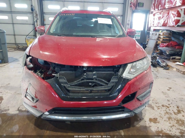 5N1AT2MV5HC826667 Nissan ROGUE SV