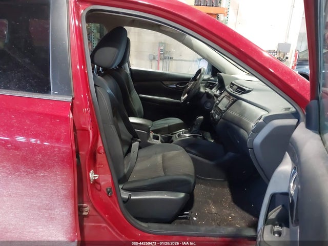 5N1AT2MV5HC826667 Nissan ROGUE SV