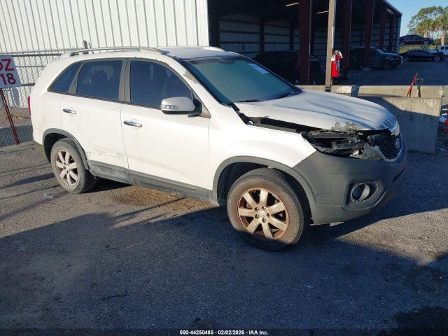 Auction sale of the 2011 Kia Sorento Lx, vin: 5XYKT4A10BG124992, lot number: 44250485