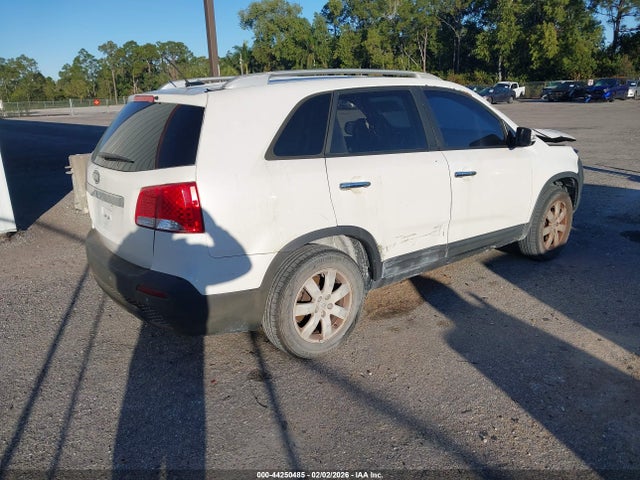Aukcja sprzedaży 2011 Kia Sorento Lx, vin: 5XYKT4A10BG124992, numer aukcji: 44250485
